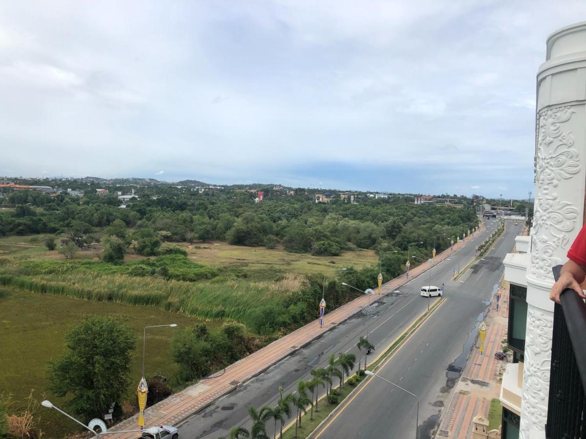 Espana Condo Resort Pattaya Evt Jomtien Beach Buitenkant foto
